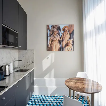 Charming City-center In *